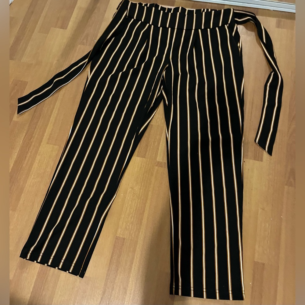 Striped pants with pockets & removable belt